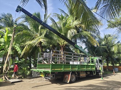 รถเฮี๊ยบติดคอกสูง